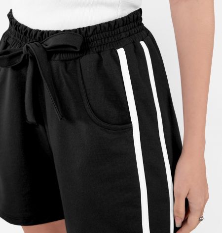Short Com Listras Laterais