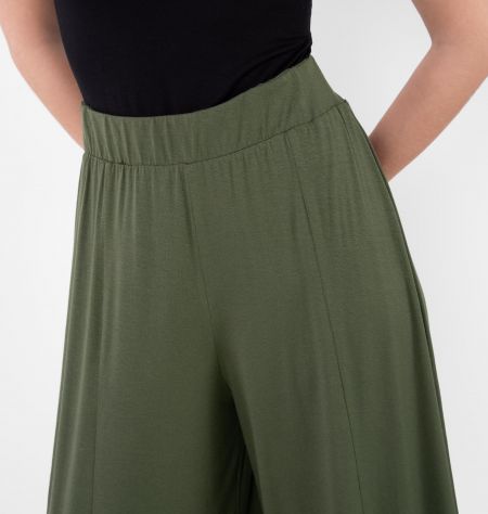 Calça Wide Leg Com Fenda Frontal